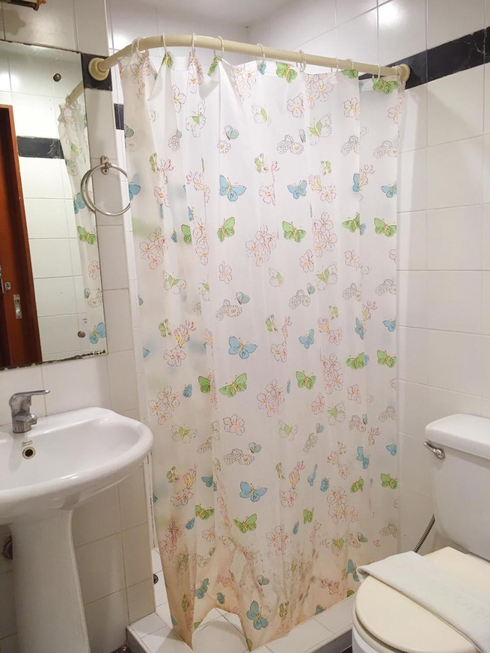 Kaneng Guesthouse HHQ Esterno foto