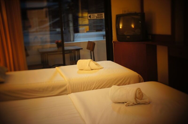 Kaneng Guesthouse HHQ Esterno foto